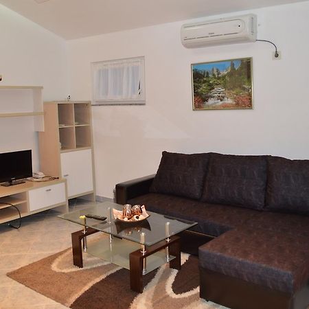 Apartment Ruzica Pula Habitación foto
